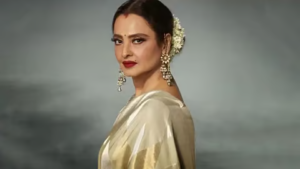 Rekha, Emotions, and a Moment That Spoke Louder Than Words